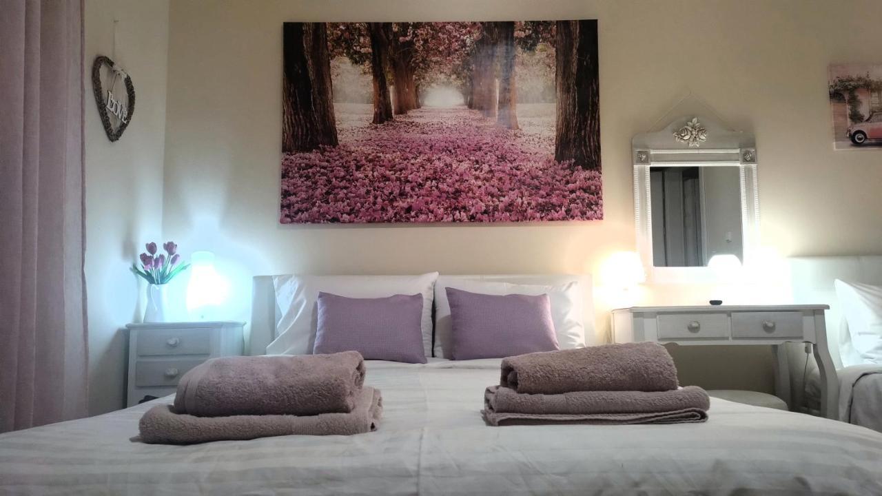Luxury Seafront House Nearby Delphi Apartment Kirra Bagian luar foto